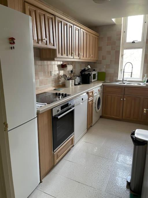Garden View Flat On Georgian Square In Fitzrovia * London