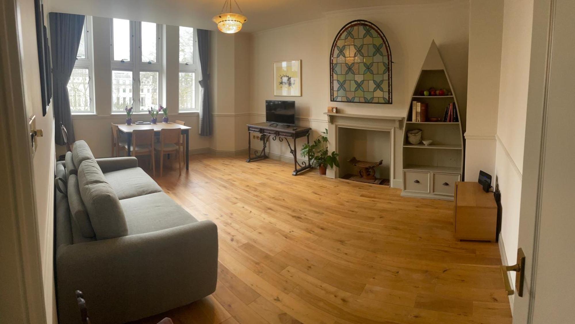 Garden View Flat On Georgian Square In Fitzrovia Apartment